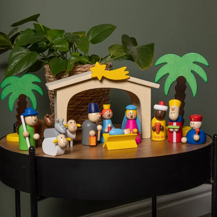 24cm Wooden Christmas Nativity Scene Playset With Multi-Coloured Figures