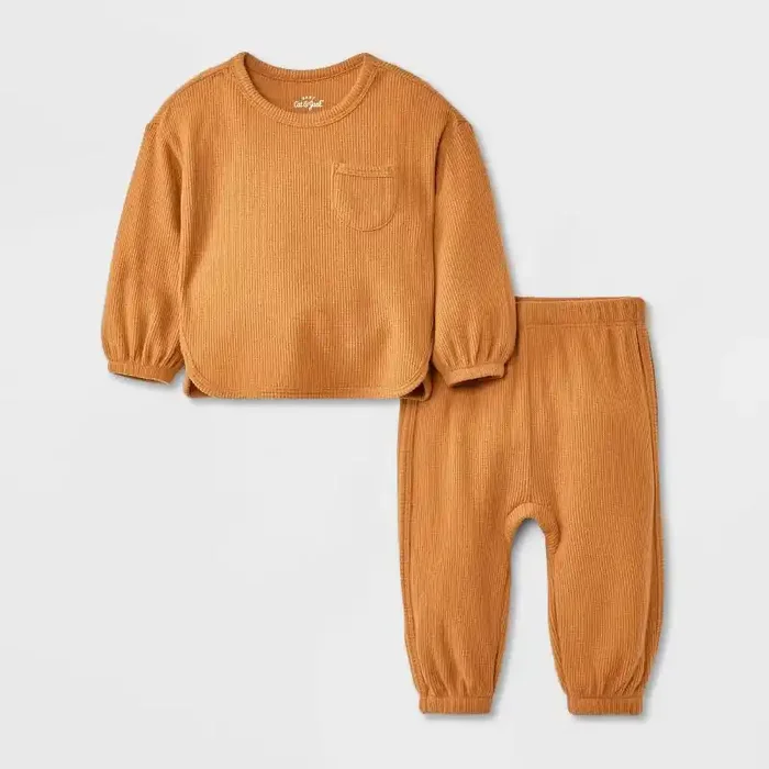 Baby Boys‘ 2pc Cozy Thermal Sweatshirt & Jogger Pants Set – Cat & Jack™ Brown Newborn