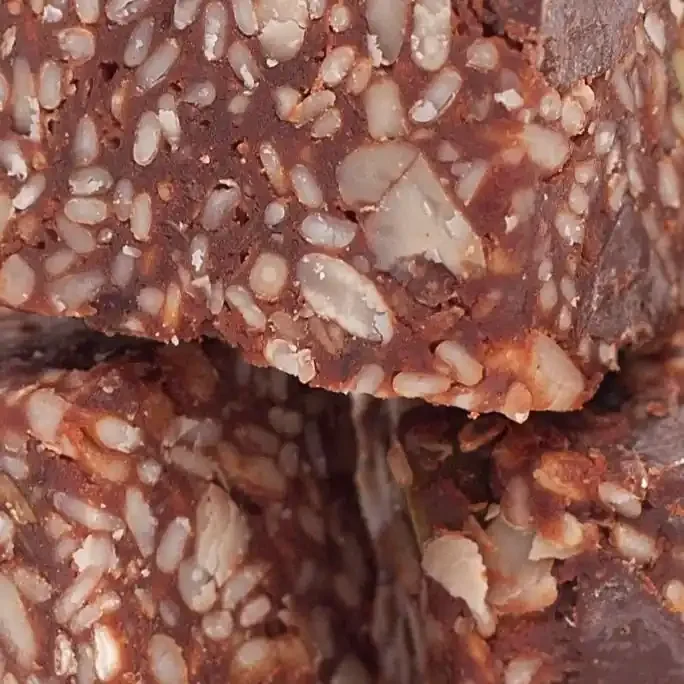 Chunks Of Energy Chocolate Almond Chip Chunks