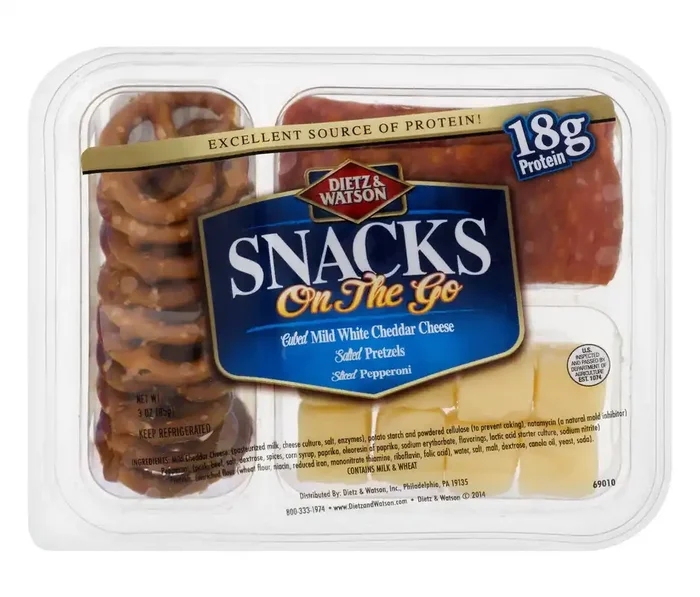 Dietz & Watson Snack On The Go Cubed Mild White Cheddar Cheese, Salted Pretzels, Sliced Pepperoni