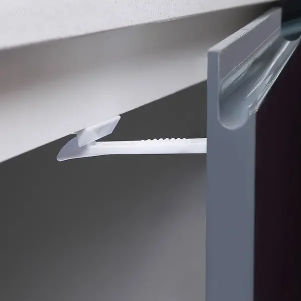 DREAMBABY WHITE PLASTIC ADHESIVE CABINET/DRAWER LATCHES 4 PK