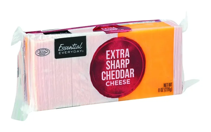 Essential Everyday Cheese, Extra Sharp Cheddar – 8 oz