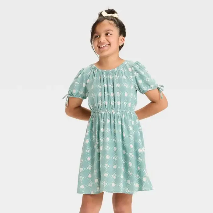 Girls‘ Short Sleeve Woven Dress – Cat & Jack™ Green XS