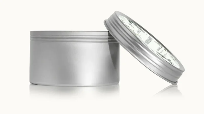 HIGHLAND FROST TRAVEL TIN CANDLE