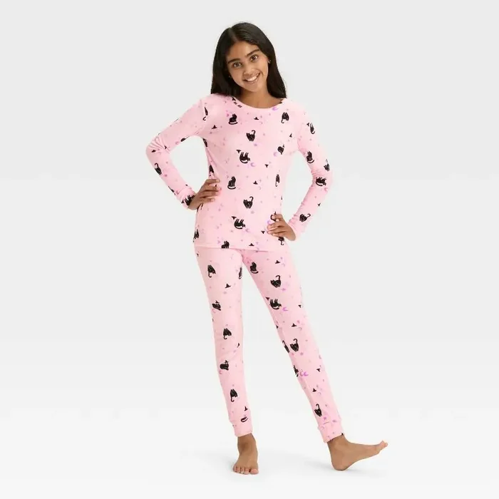 Kids‘ Long Sleeve Halloween Witch Cats Snuggly Soft Pajama Set – Cat & Jack™ Pink 4