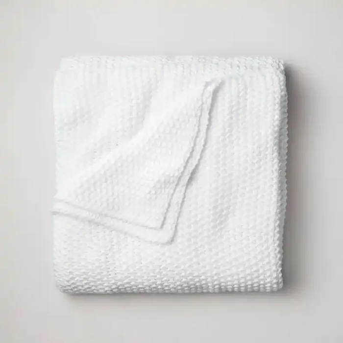 King Chunky Knit Bed Blanket White – Casaluna™ Acrylic Sweater Knit, Machine Washable, All Ages