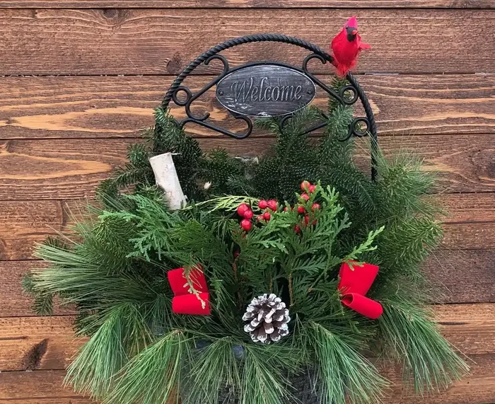 Mixed Greens Welcome Pot, Red