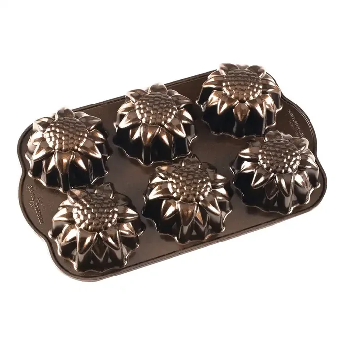 Nordic Ware Nonstick Aluminum 6c Sunflower Cakelet Pan