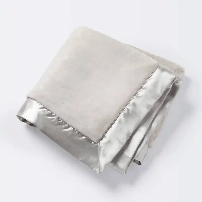 Solid Satin Edge Plush Blanket – Cloud Island™ Gray