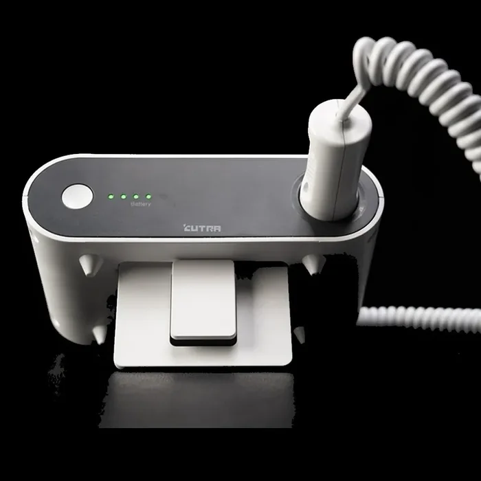 Ultrasonic Cutter with 40,000 Vibrations Per Second