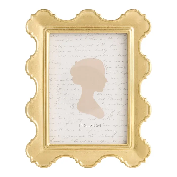 Vintage Gold Scalloped Picture Frame